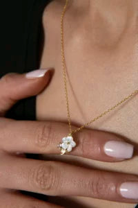 FRANGIPANI HALSKETTE GOLD