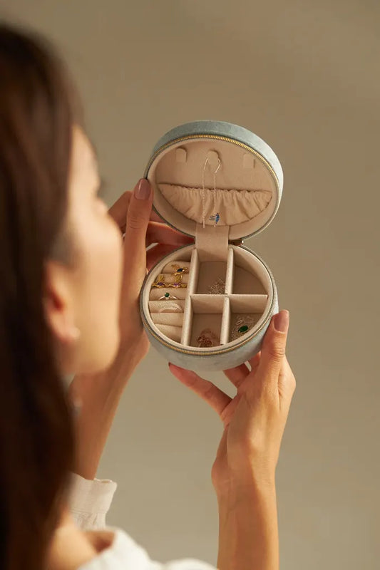 SCHMUCKKÄSTCHEN VELVET BLAU