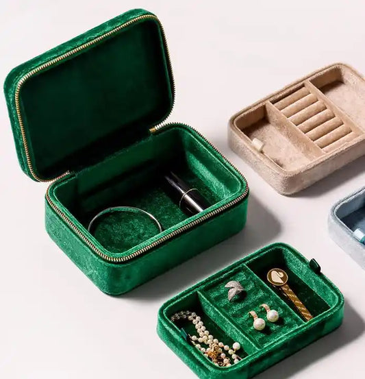 SCHMUCKSCHACHTEL VELVET MEDIUM