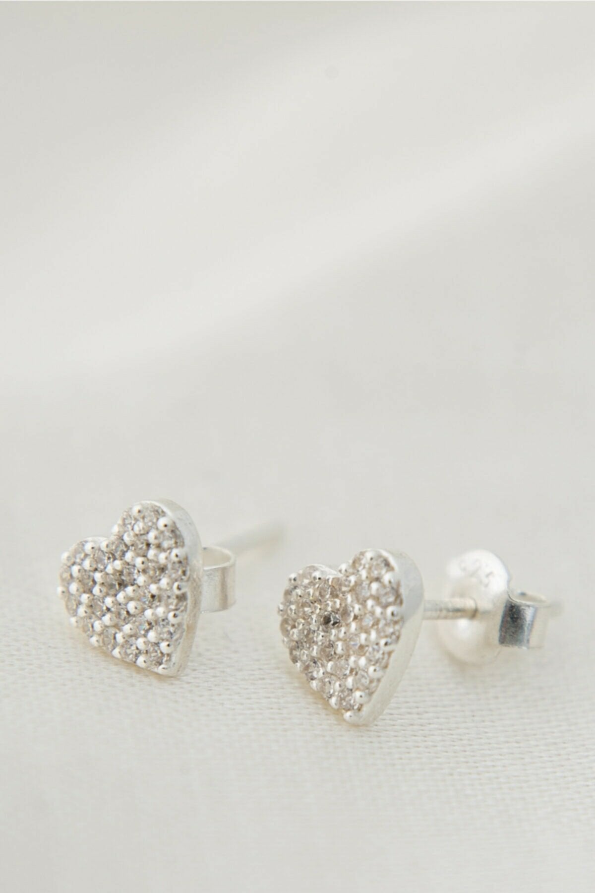 LOVESTORY OHRSTECKER