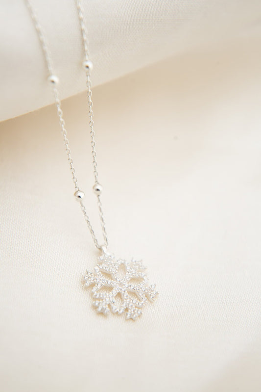 einzelstück-silberkette-schneeflocke