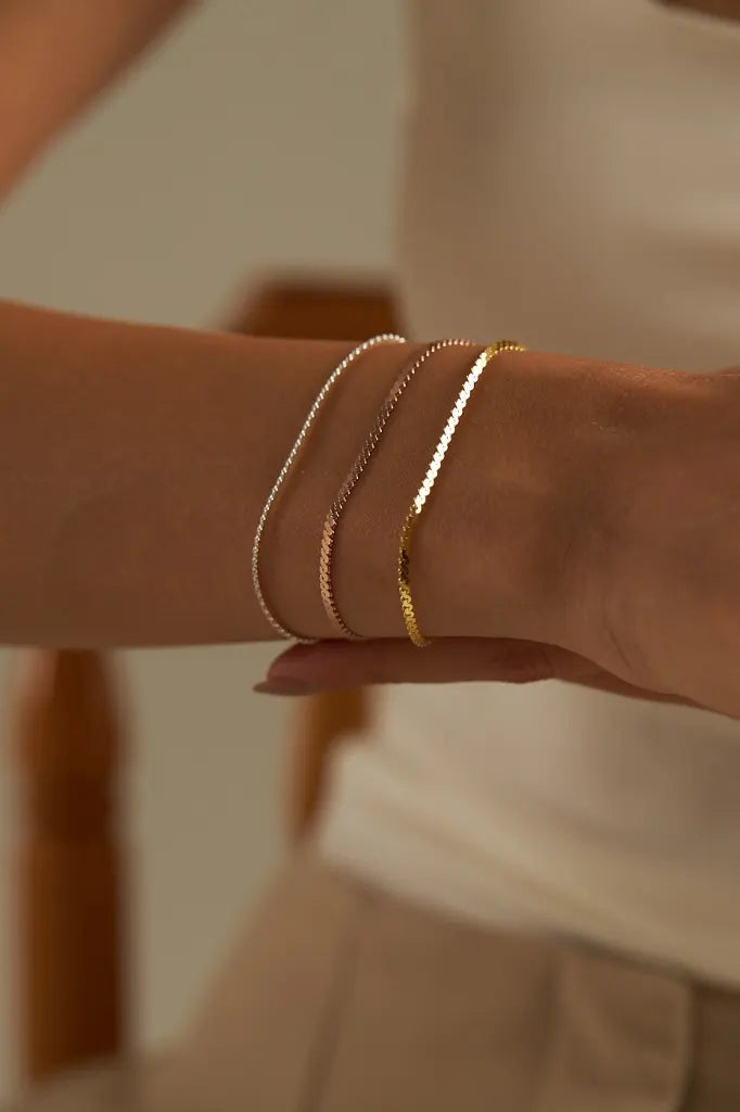 SIMPLICITY GOLD ARMBAND