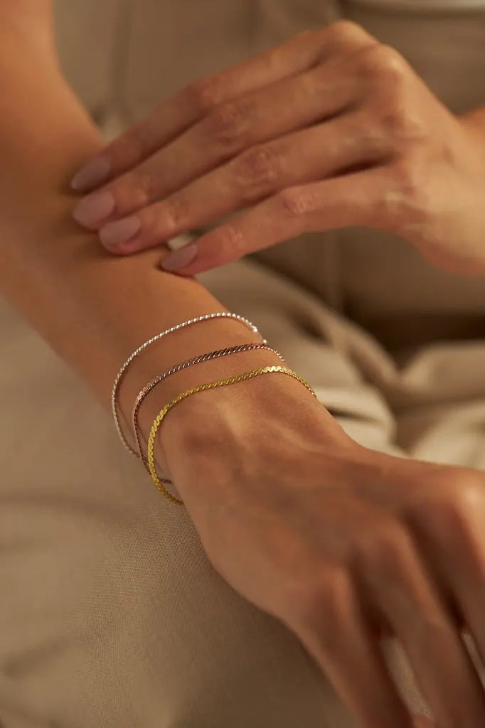 SIMPLICITY GOLD ARMBAND