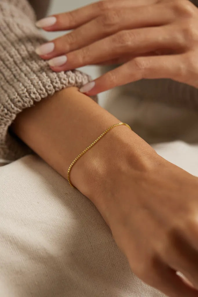 SIMPLICITY GOLD ARMBAND