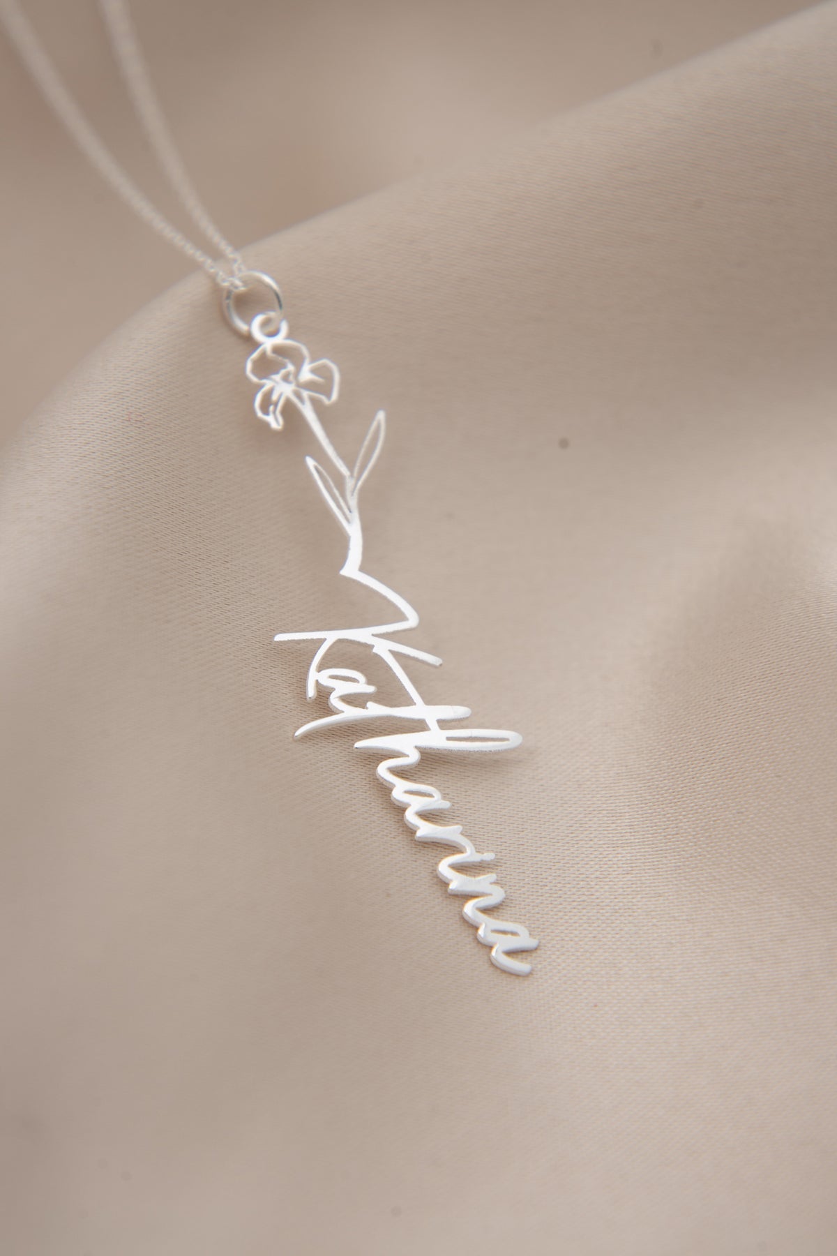 471293-halskette-birthflower-einzelstück