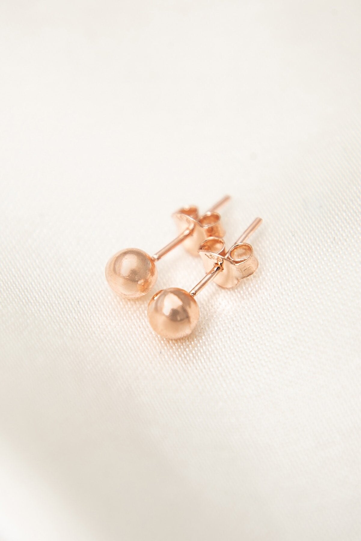 MINIMALIST OHRSTECKER