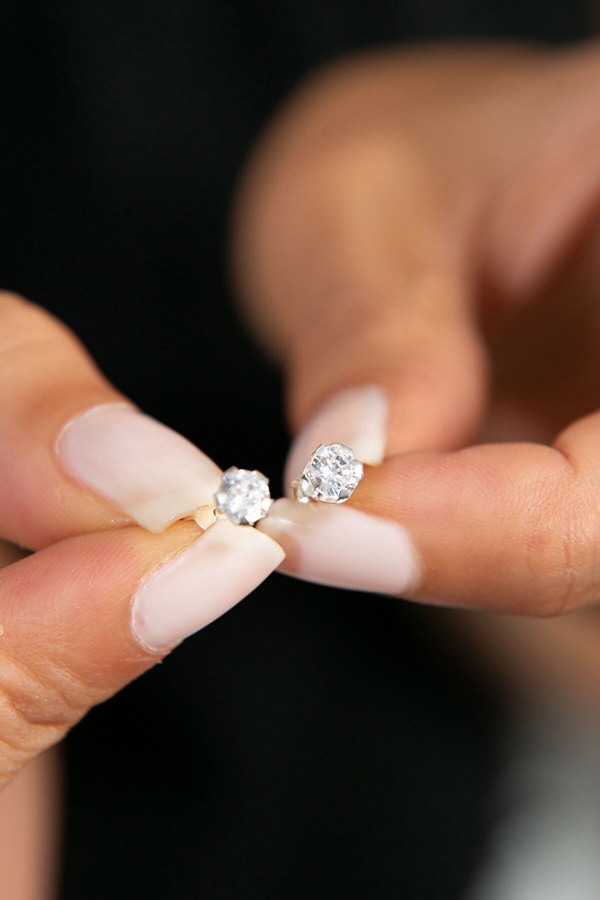 CRYSTAL STONE OHRSTECKER