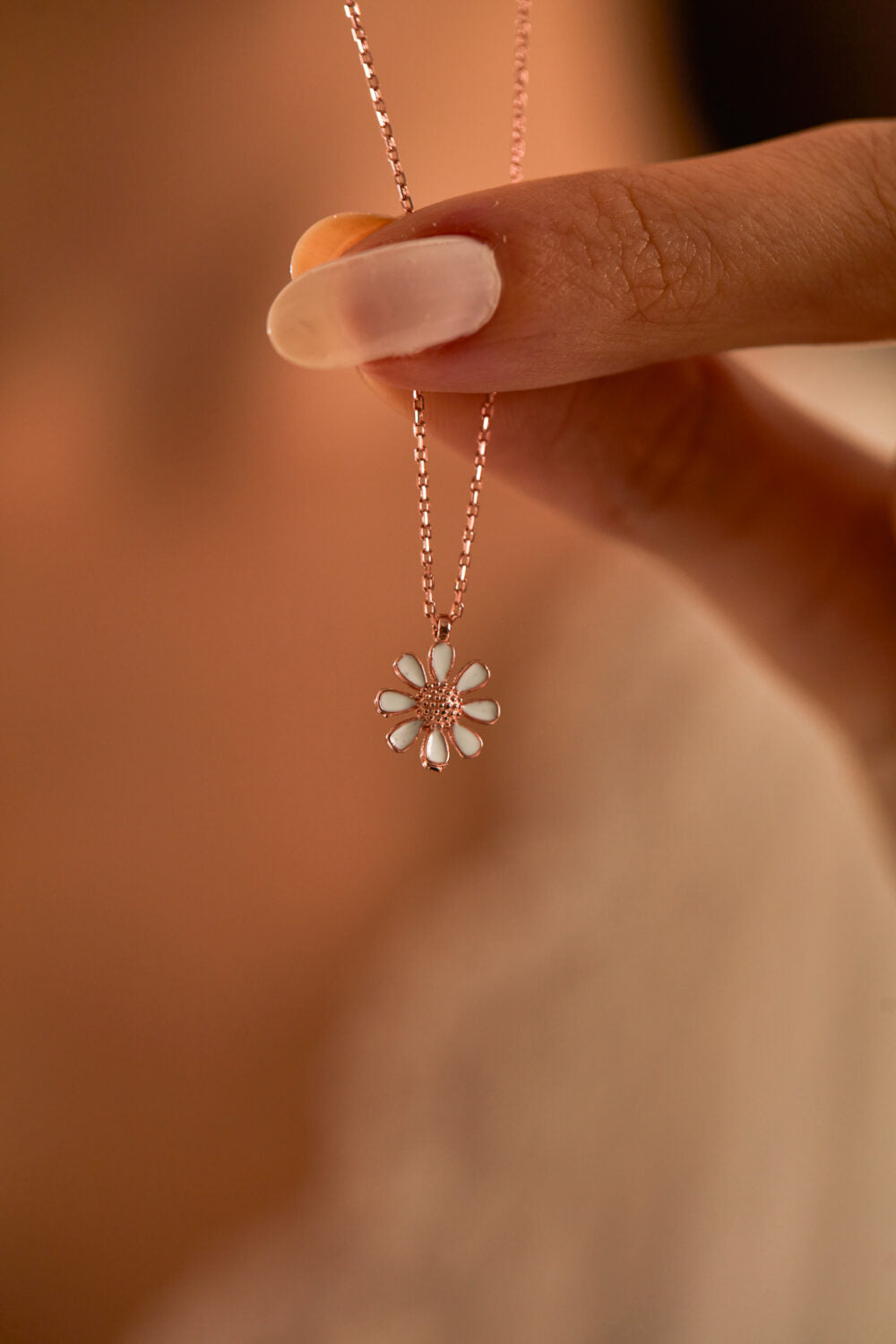 DAISY NECKLACE ROSE GOLD