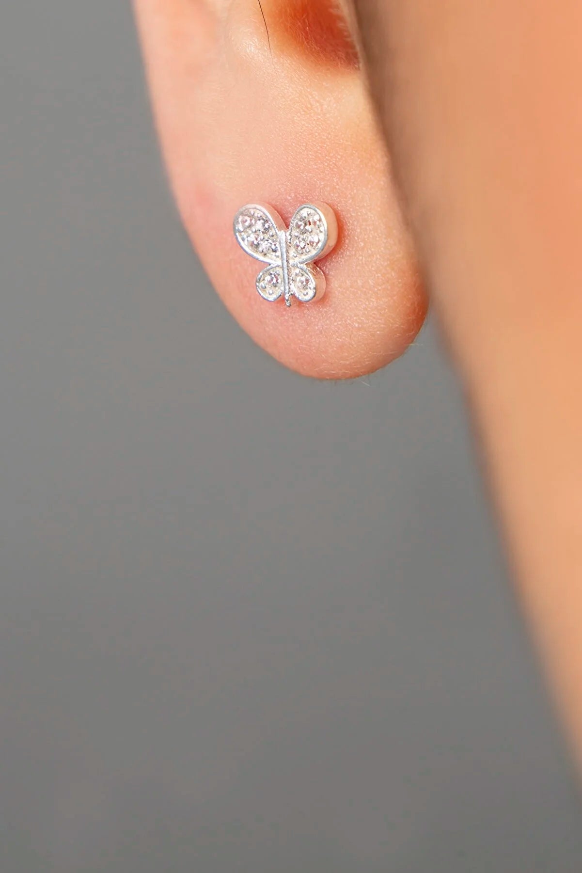 MINIMAL BUTTERFLY OHRSTECKER