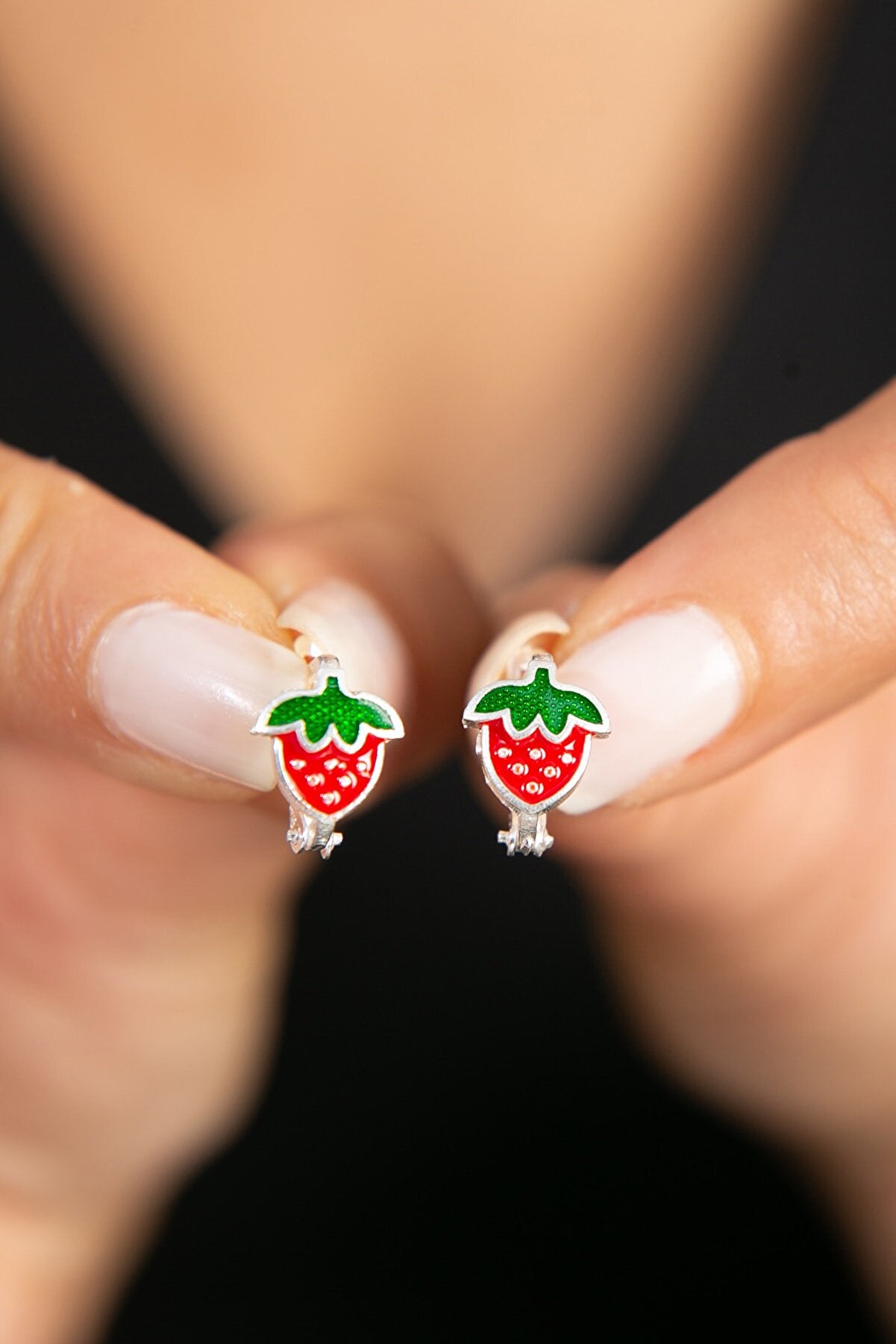 STRAWBERRY EARRINGS
