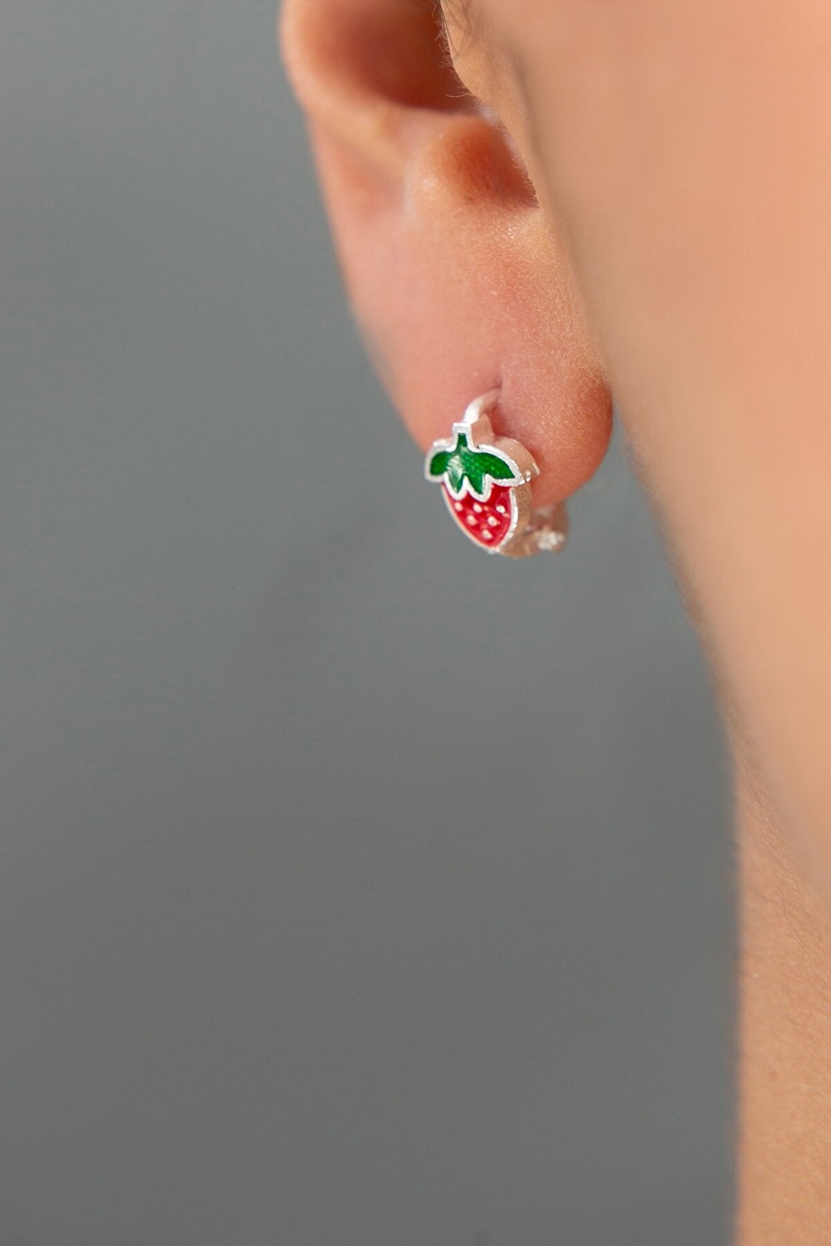 STRAWBERRY EARRINGS