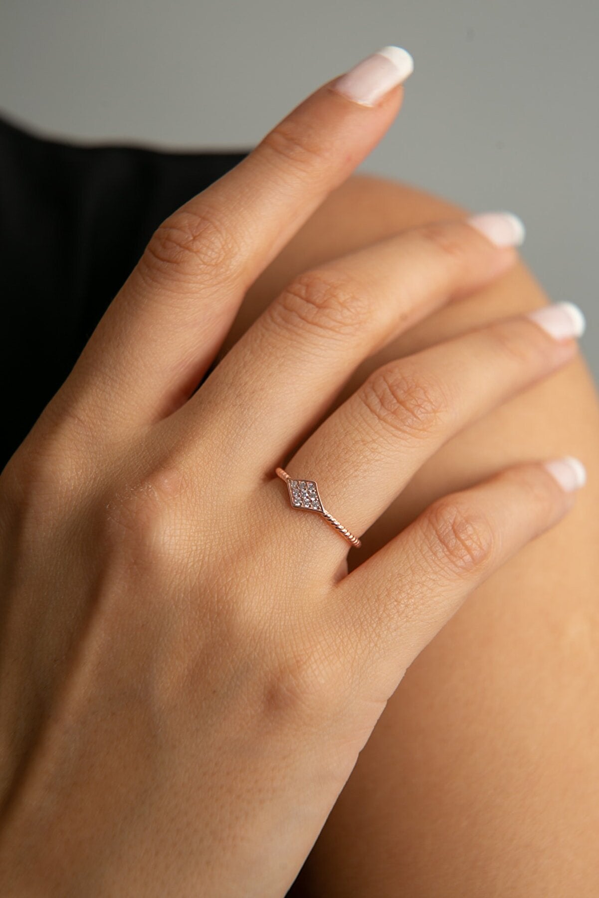 TWISTED SYMBOLS RING